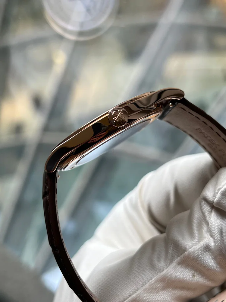Patek Philippe Calatrava 5296R-001